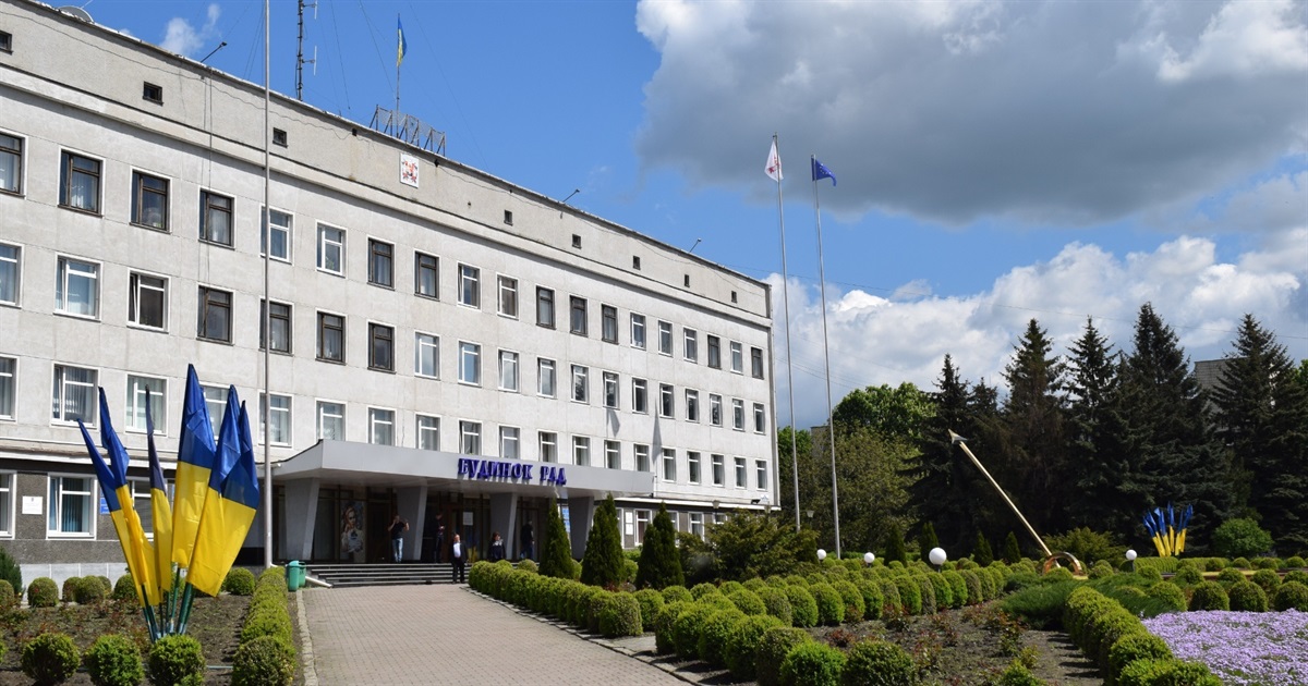 У Звягелі запрошують активістів до складу комісії з надання компенсації за пошкоджене житло