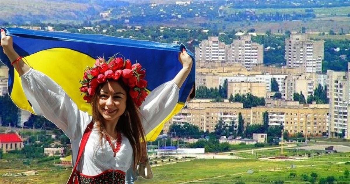 Южноукраїнськ у вишиванках: підбірка фото із соцмереж
