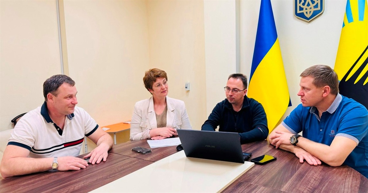 Журналісти Свої презентували проєкт «Медіатори громад» владі у Покровську. Чому це важливо