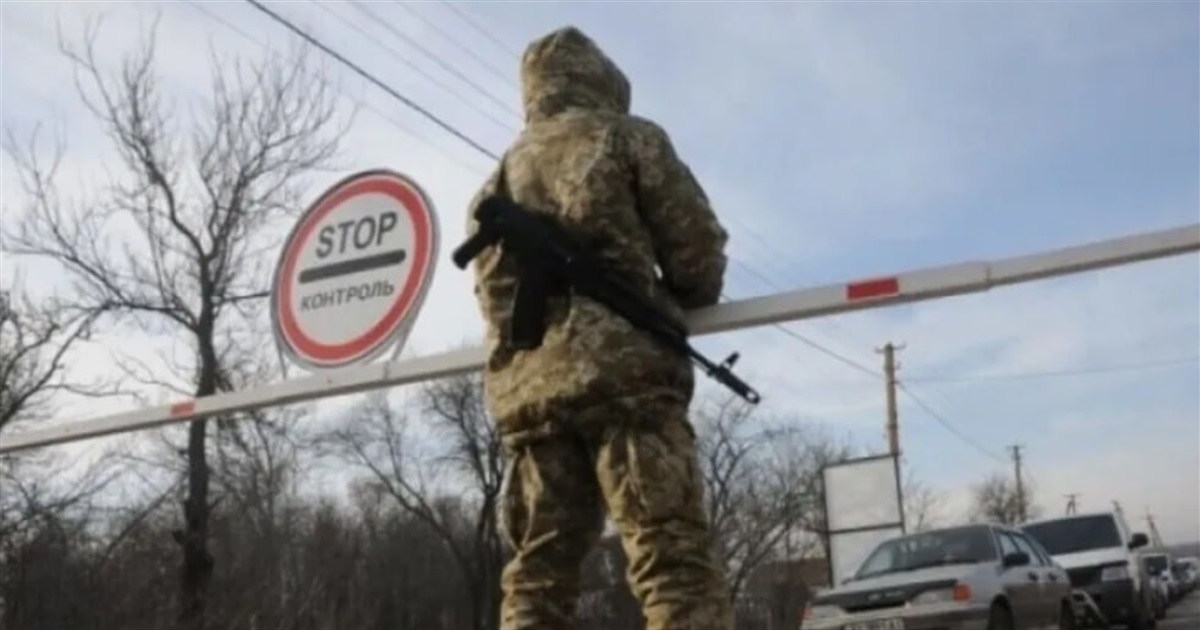 Напад на блокпосту біля Південноукраїнська: водій вантажівки побив поліцейського