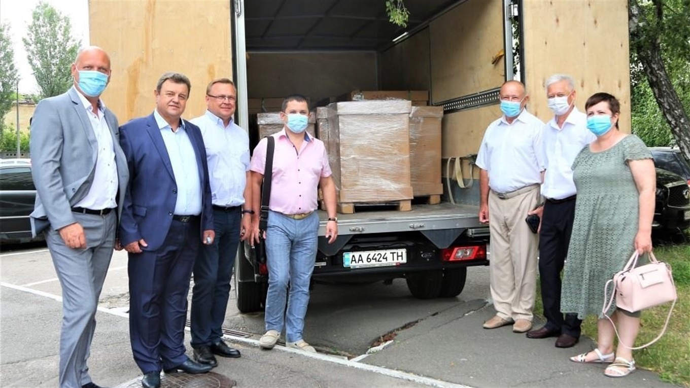 Кагарлицька центральна районна лікарня отримала новий апарат ШВЛ від «Епіцентру»