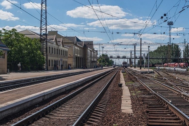 У Покровську потягом травмовано трирічну дитину