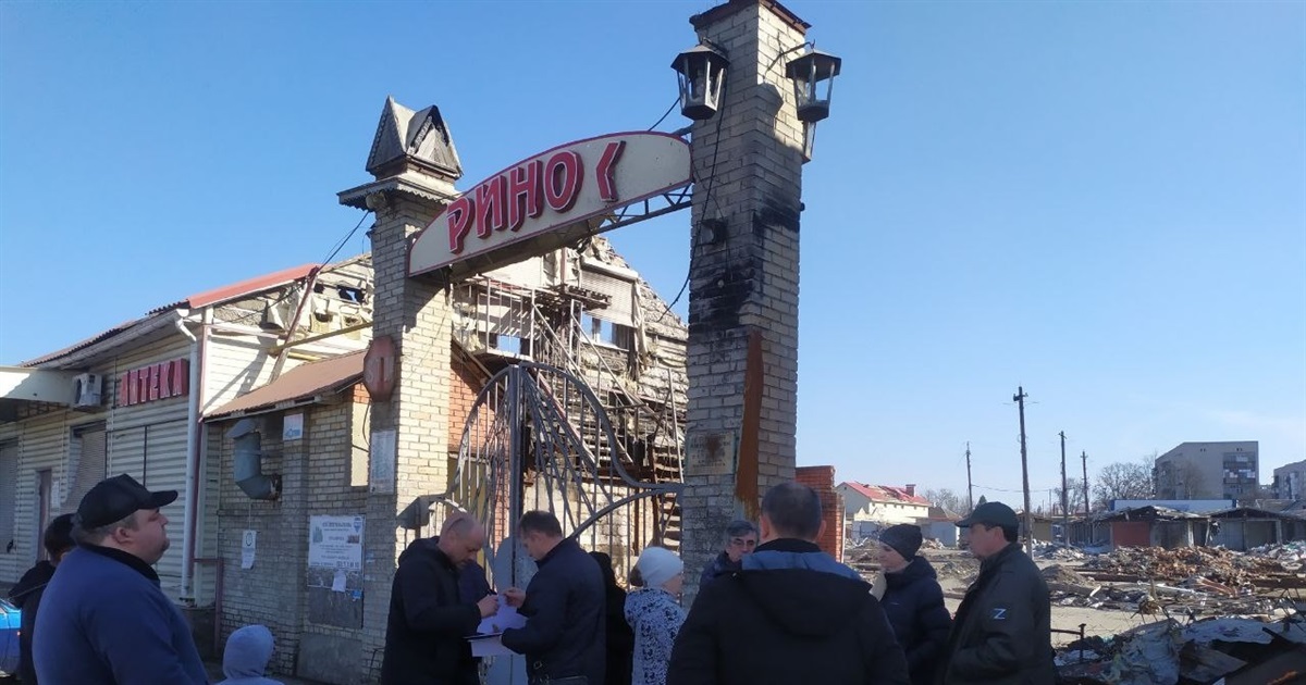 Окупанти показали як зараз виглядає Волноваський ринок. Ситуація по району на 21 березня