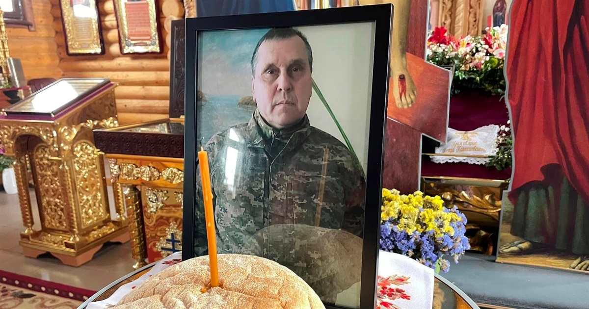 У Нікополі в останню путь провели полеглого захисника України Андрія Зубовича