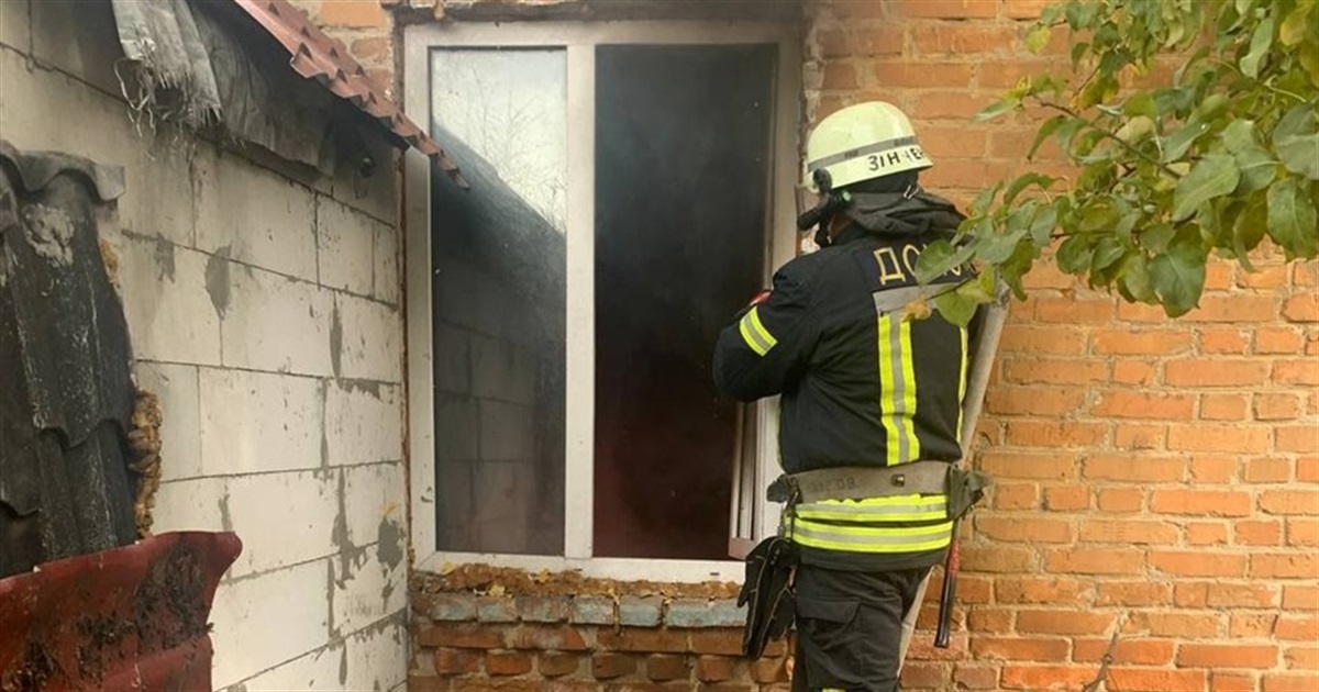 У Переяславі горів будинок: причиною стали електроприлади ВІДЕО