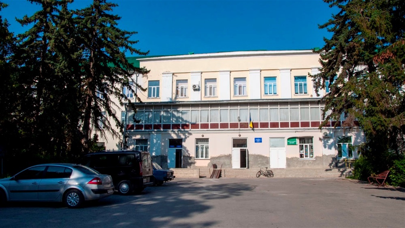 Чортківська лікарня: закриття відділень, звільнення працівників, відсутність зарплати…