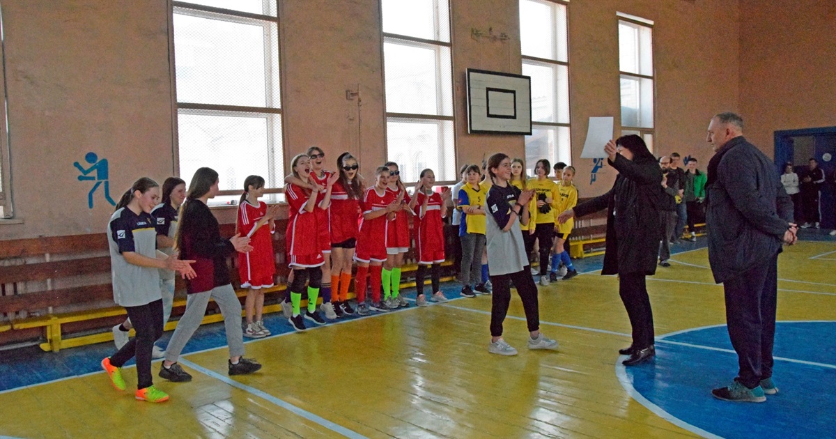 Команда дівчат Почапинецького ліцею – переможці змагань з футзалу серед учнів Жмеринської громади
