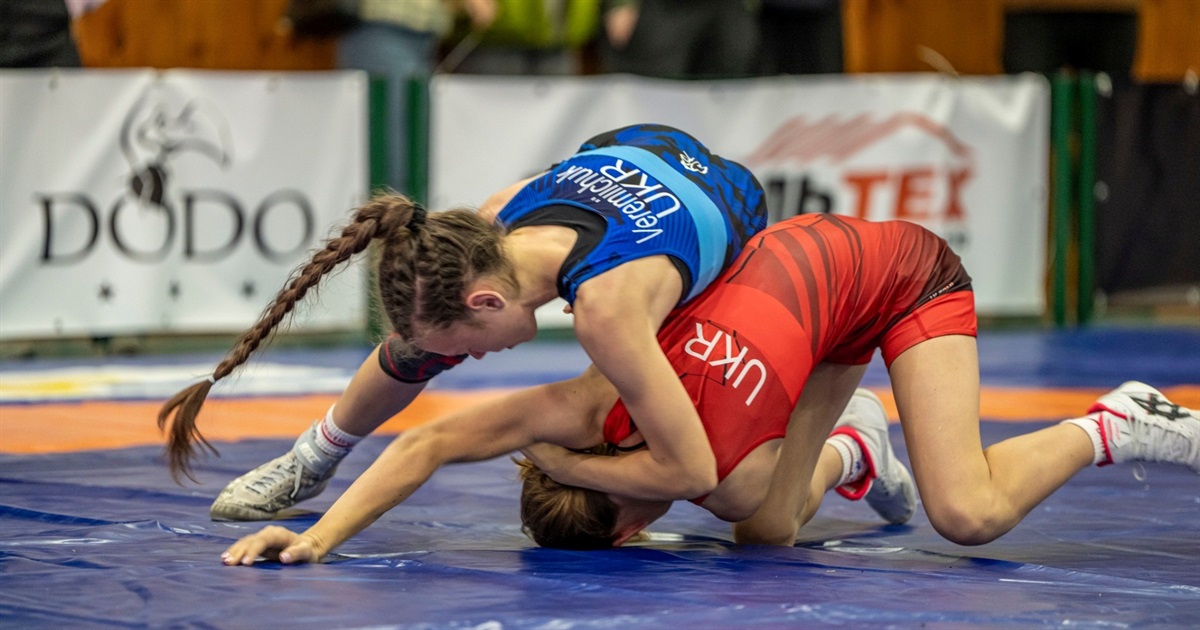 Юні борчині Звягеля здобули командну перемогу на Чемпіонаті Житомирської області