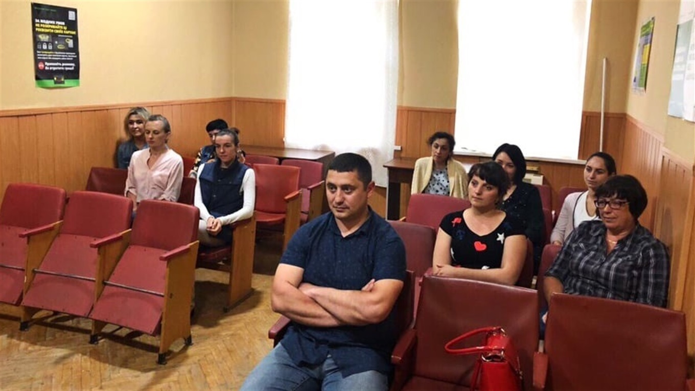 В органах виконавчої служби перебуває 44 рішення суду на загальну суму 1 мільйон 700 тисяч гривень
