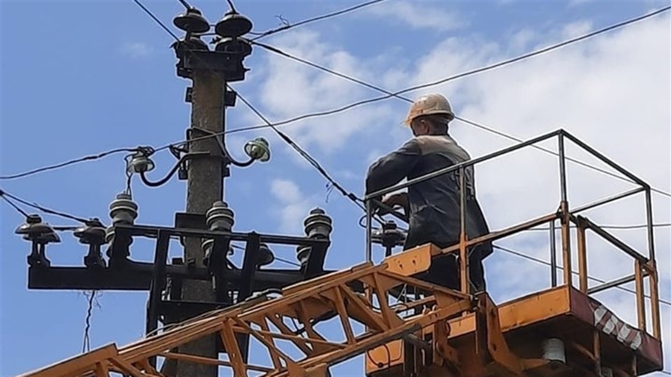 В Оріховому відновили електропостачання, якого не було майже три місяці 