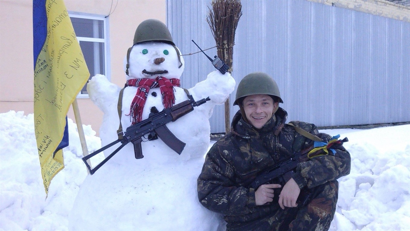 Хлопець з Житомирщини на війні втратив одну сім’ю, але знайшов нову і переїхав жити до Сватового