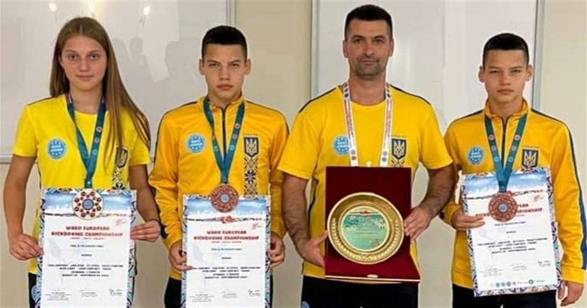 Кіцманські кікбоксери знову з нагородами!