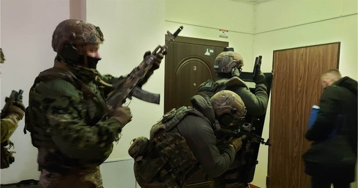 Готували напади на міські об’єкти: СБУ на Житомирщині викрила злочинне угрупування