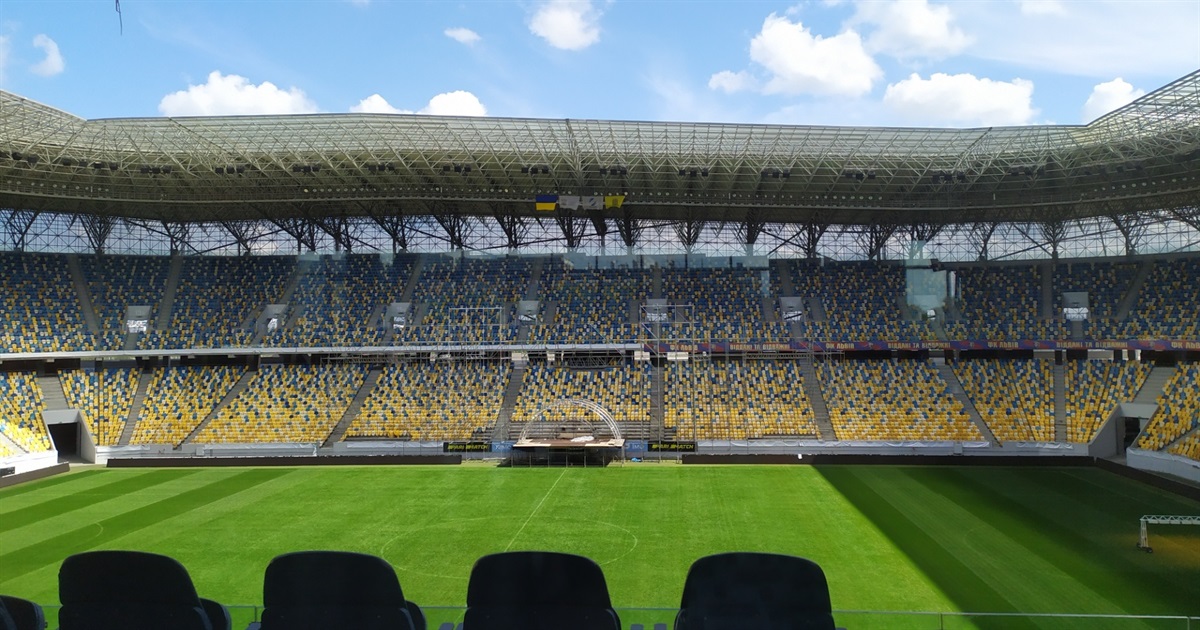 Чому на фото стадіон і чому Львів — це місто мрії: розповідаємо про Львівський медіафорум