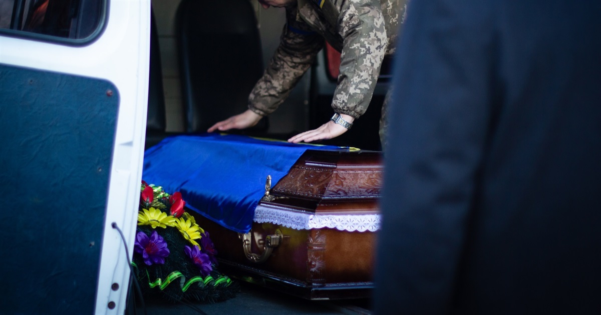 У Сарнах зустріли захисника, який загинув на війні