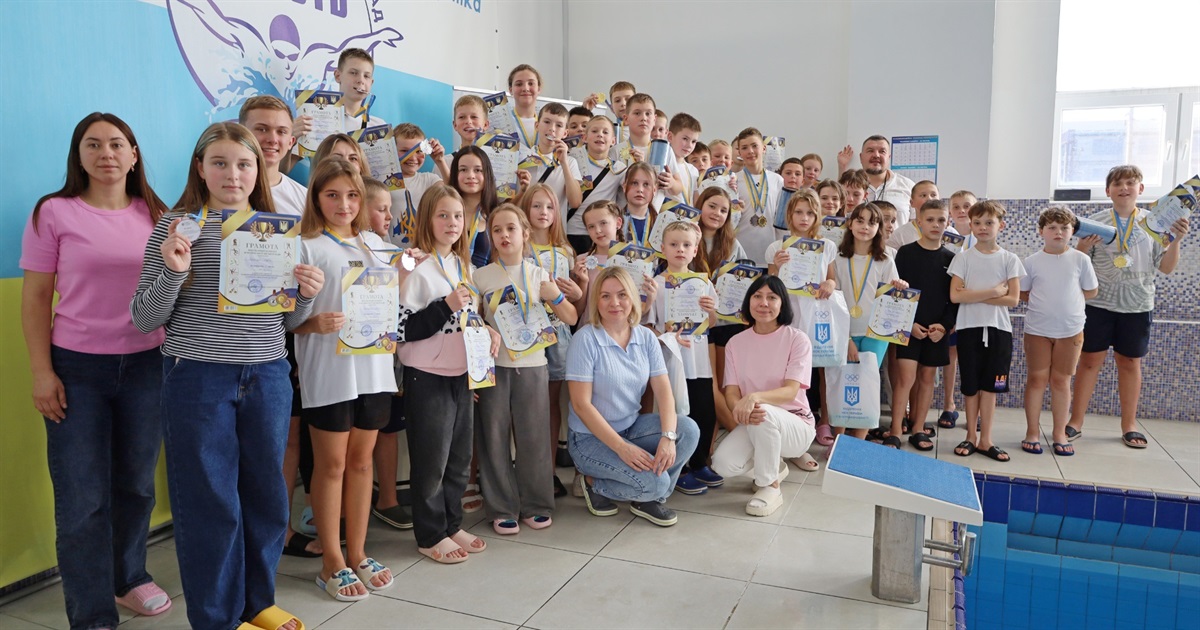 Жмеринка виховує чемпіонів з плавання: відкрита першість громади