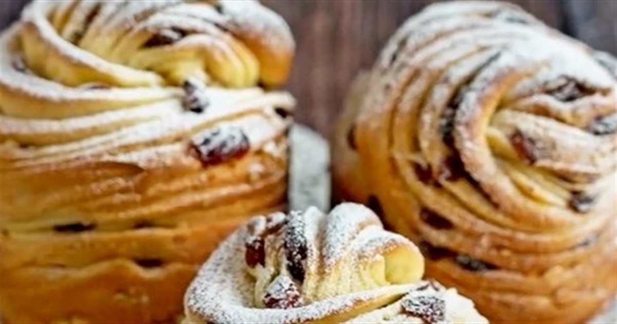 Готуємо сьогодні: ефектна паска крафін з ароматною начинкою