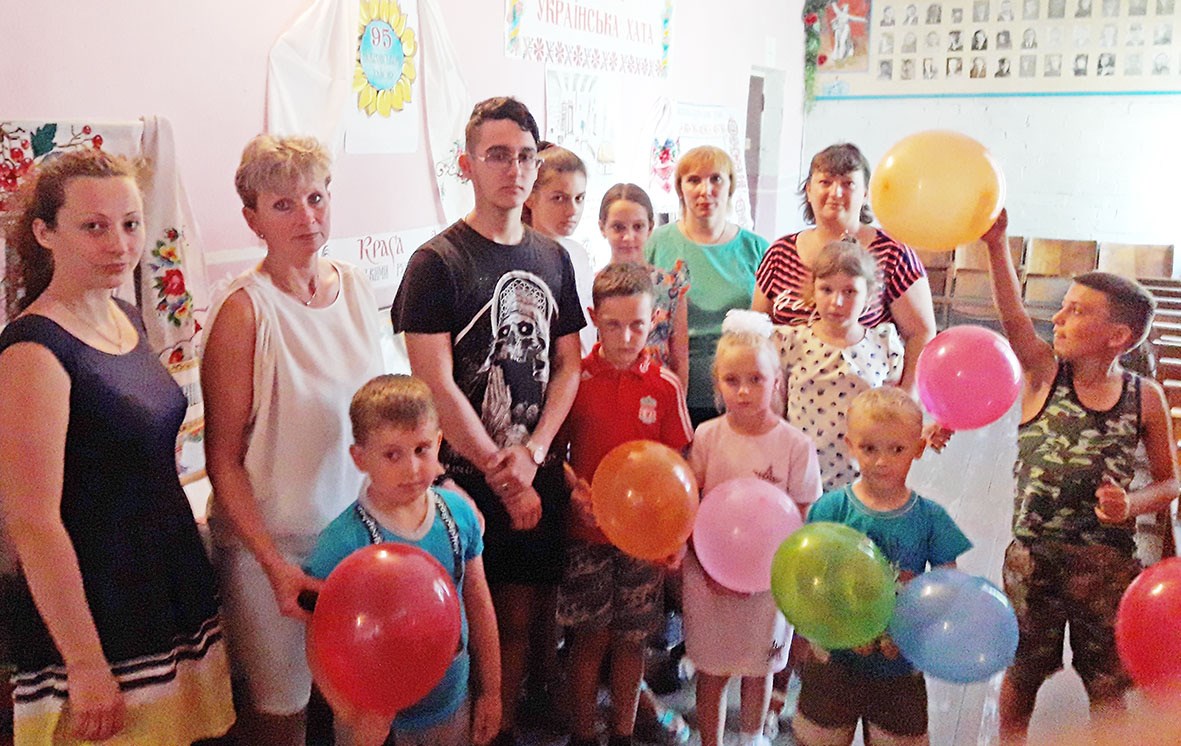 Мешканці Красного Яру пізнають свій край з бібліотекою