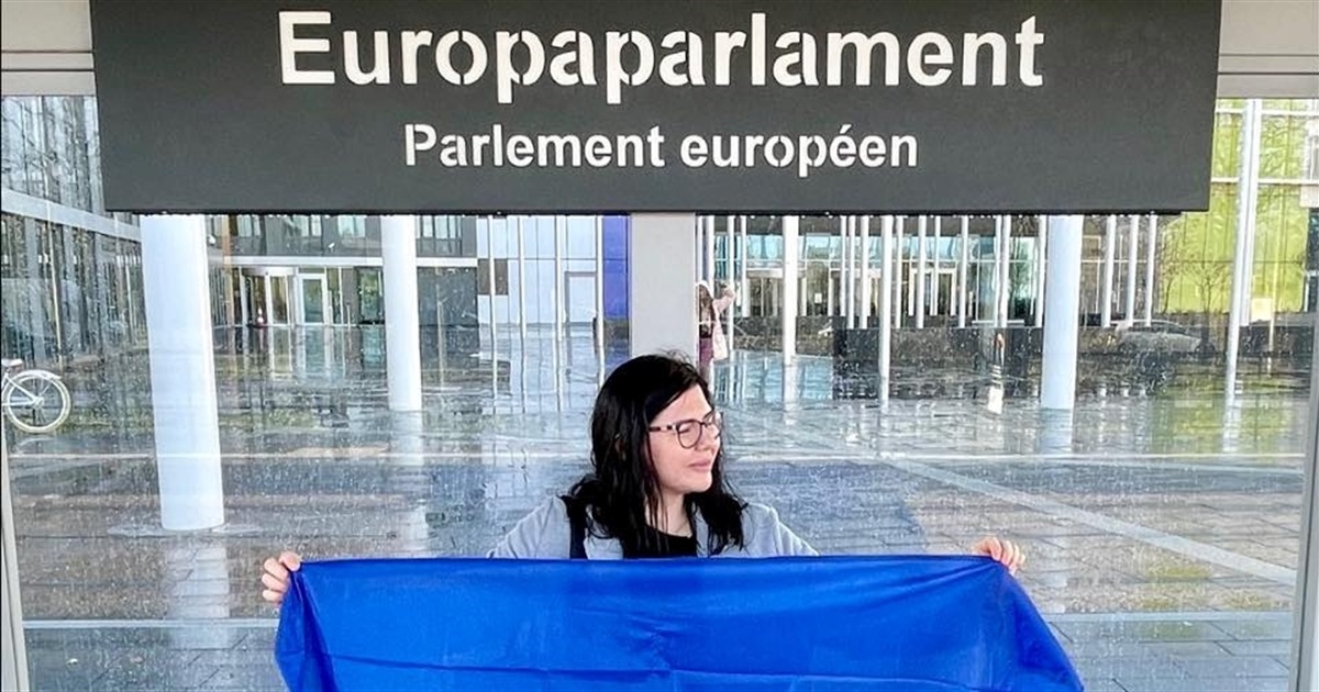 Катерина Мостова виступила в Європарламенті. Фотографка з Луганська показує світу правду про війну