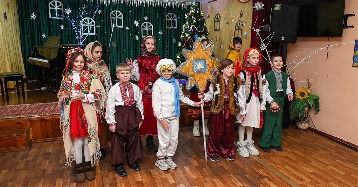 З теплом у кожне серце - Різдвяно-новорічне дійство в Кагарлицькій школі мистецтв