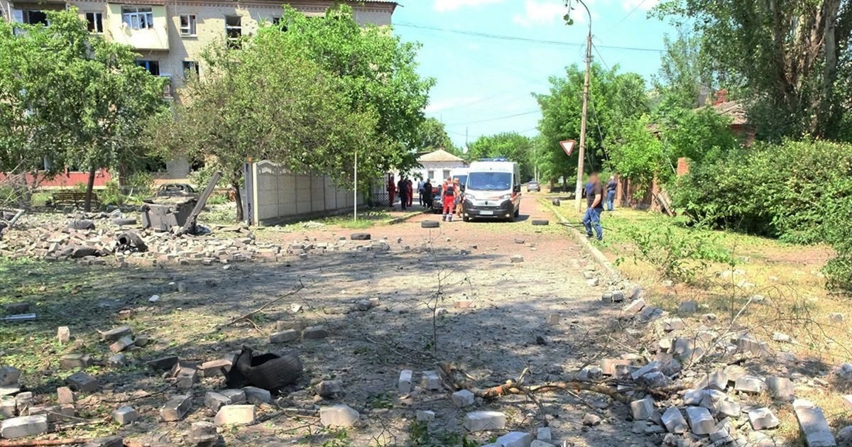 Бомба вдарила за 200 метрів. У Слов'янську закривають пологове відділення — останнє у області
