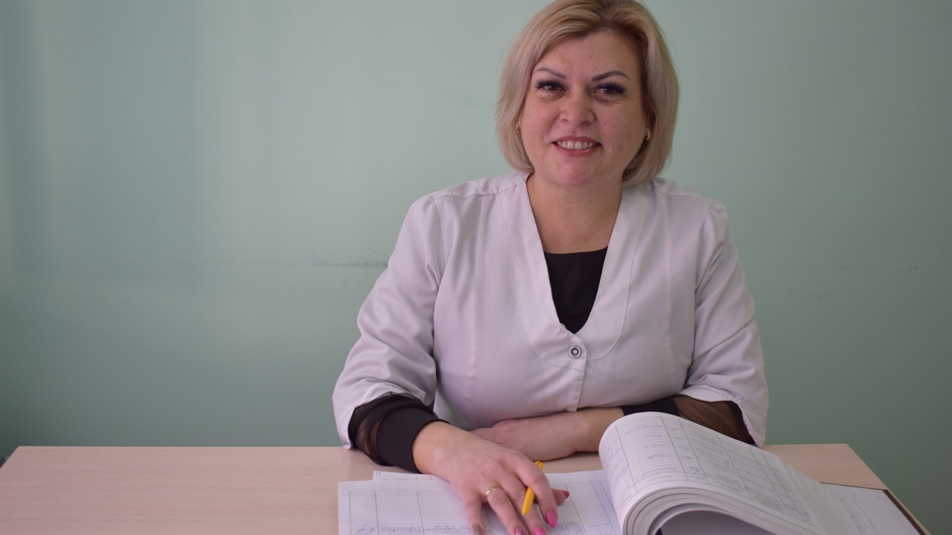 "Ми несемо відповідальність за двох": історія акушерки жіночої консультації Олени Химич