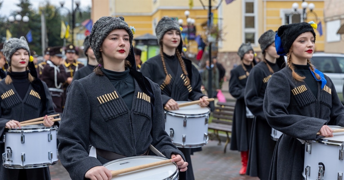 У Чорткові відбувся марш юних патріотів