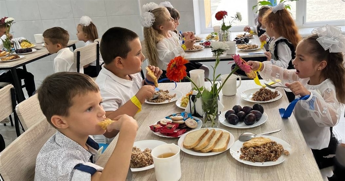 Подвійне свято. У День знань у Городоцькому ліцеї №2 відкрили оновлений харчоблок