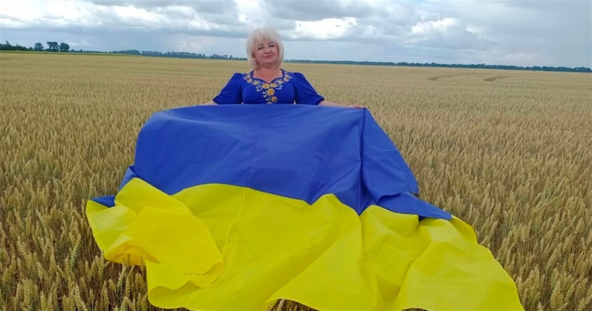 Волонтери Переяславщини: Зоя Тимченко у день свого ювілею поїхала з концертом на передову