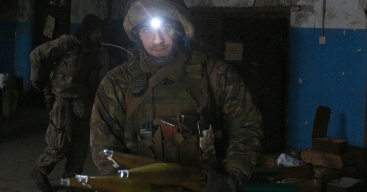 Захисники та мирні. 7 кадрів з передової на Луганщині від фотографа Анатолія Степанова