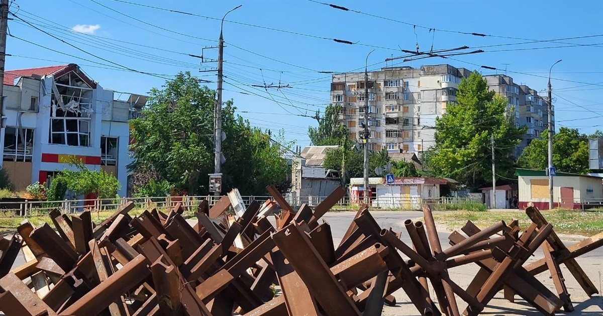 Місто причаїлося, але не здається! Присвячується усім херсонцям, хто виїхав і хто залишився