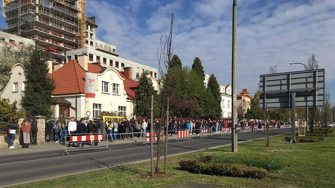 Студент із Кременця розповів, як українці голосують у Кракові