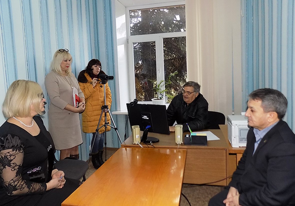 Жителі  Новоекономічної селищної ради отримали скайп-зв’язок з ПФУ