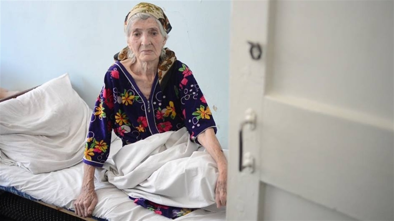 Пройшла крізь лінію фронту: як бабуся з окупованого  Докучаєвська потрапила в українську Миколаївку