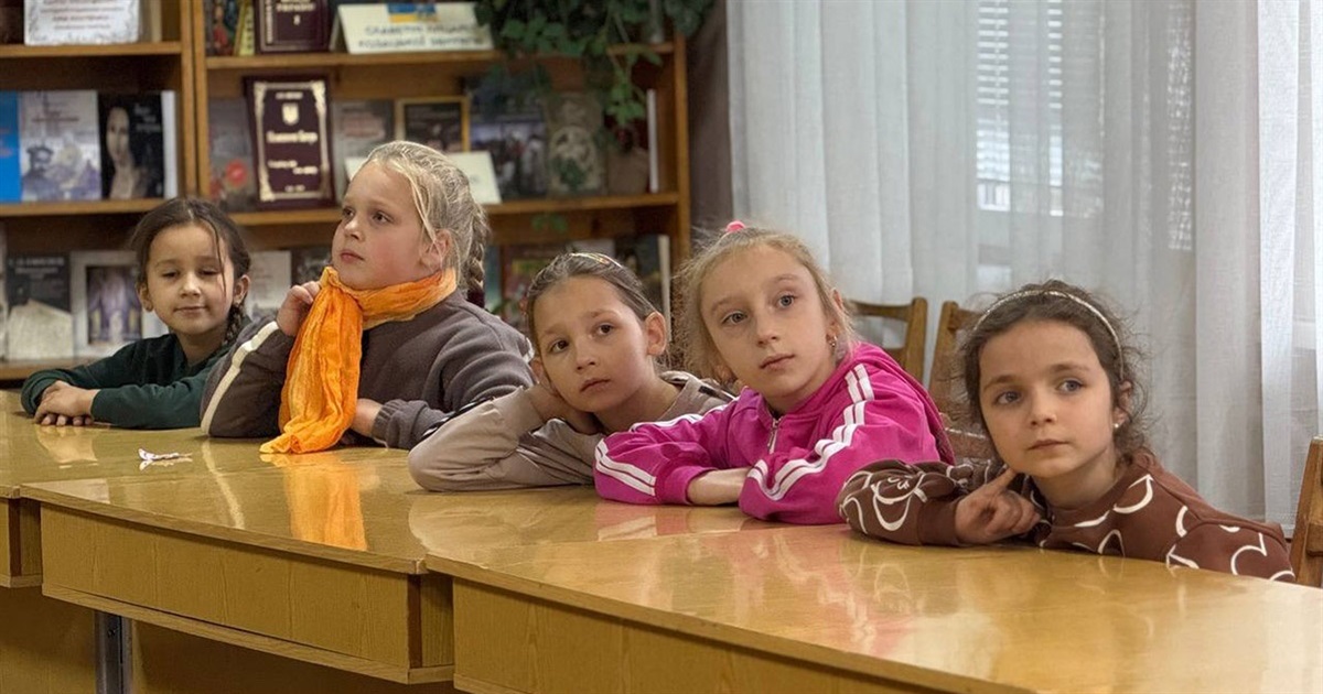 Мовні зустрічі в бібліотеці в Кагарлику: читали, грали, дивувалися і вчилися разом