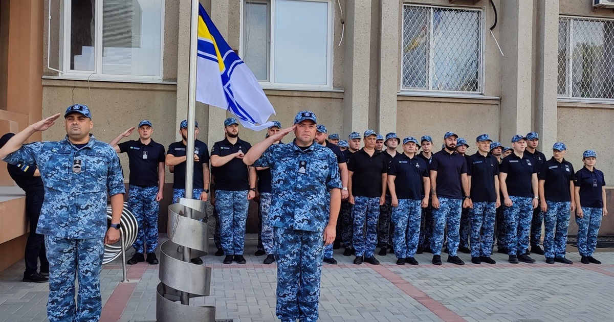 В Измаиле подняли флаг Военно-морских Сил Украины (видео)