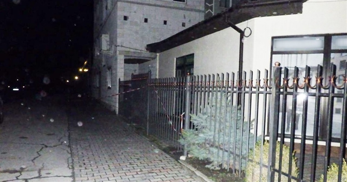 На вулиці Звягеля незнайомець пограбував жінку