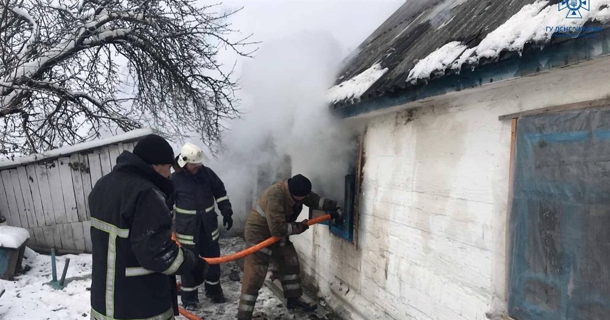 Через пічне опалення у пожежі на Звягельщині загинула жінка