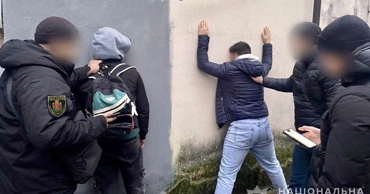 Підірвали вибухівку біля поліції: на Житомирщині 5 агентів рф вчинили теракт