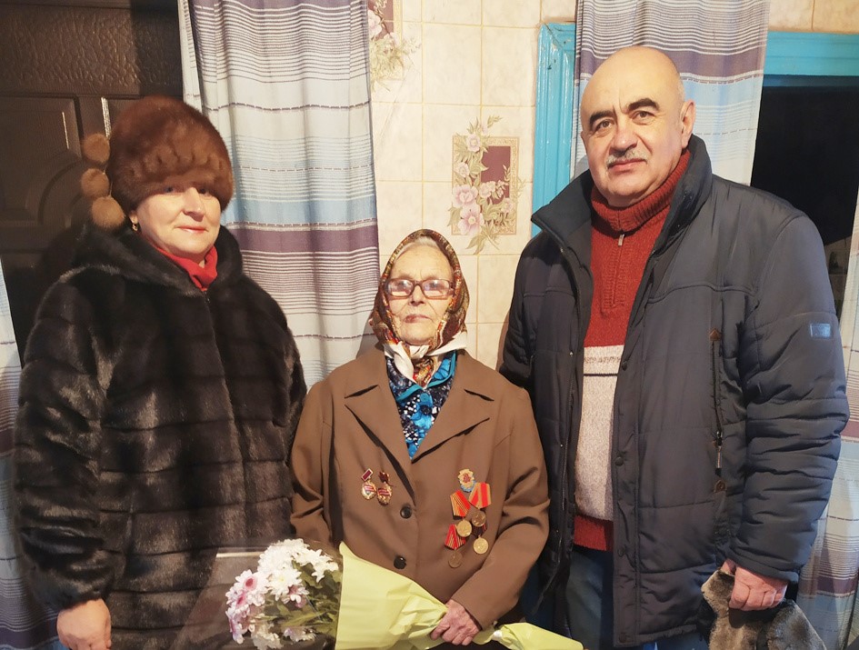 Катерину Мужичук з Миролюбівки привітали з ювілеєм