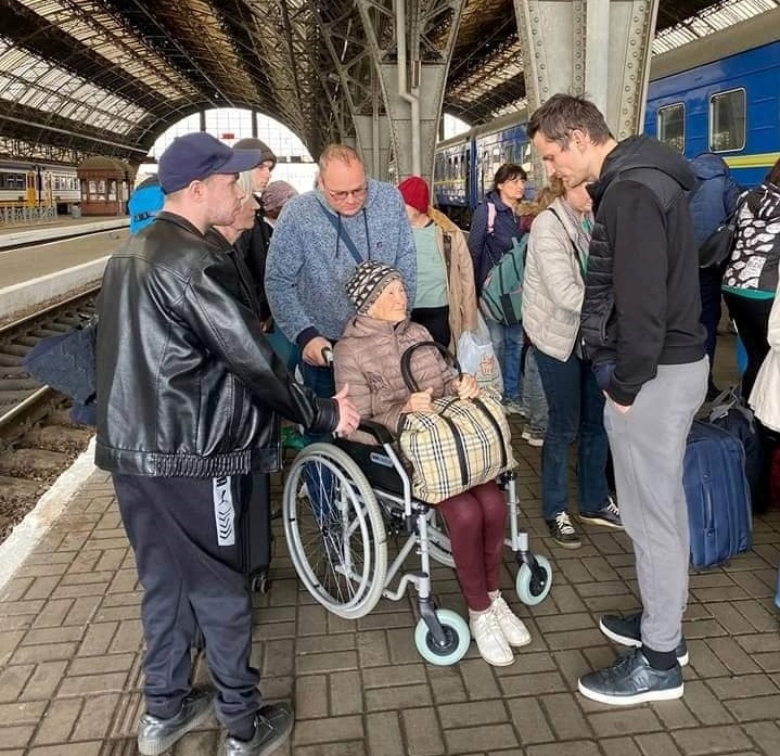 евакуація людей з інвалідністю