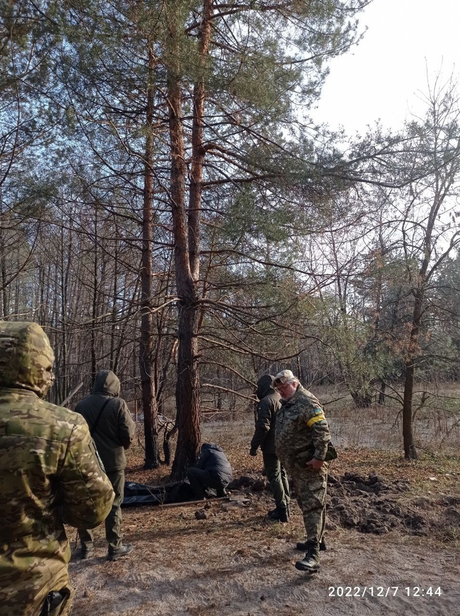 Це місце у Студенку на Харківщині, де росіяни поховали загиблого бійця батальйона Кульчицького Олександра Піскунова