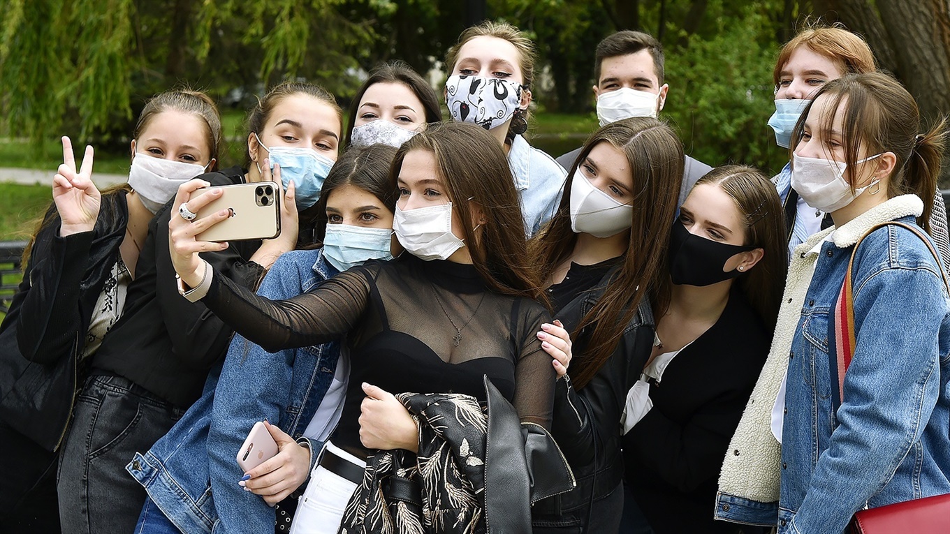 Очікування та реальність: що думають одинадцятикласники про випускний, який не відбувся