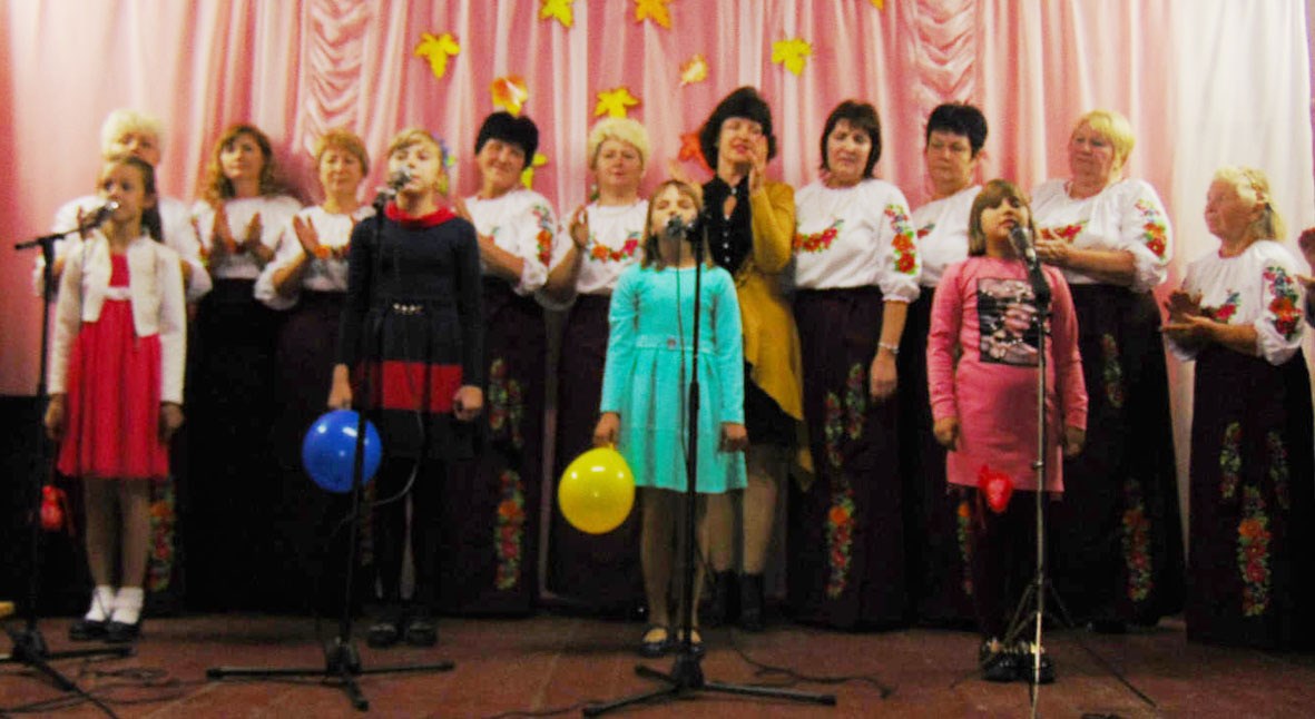 Клуб імені Щербака запросив на свято літніх людей 