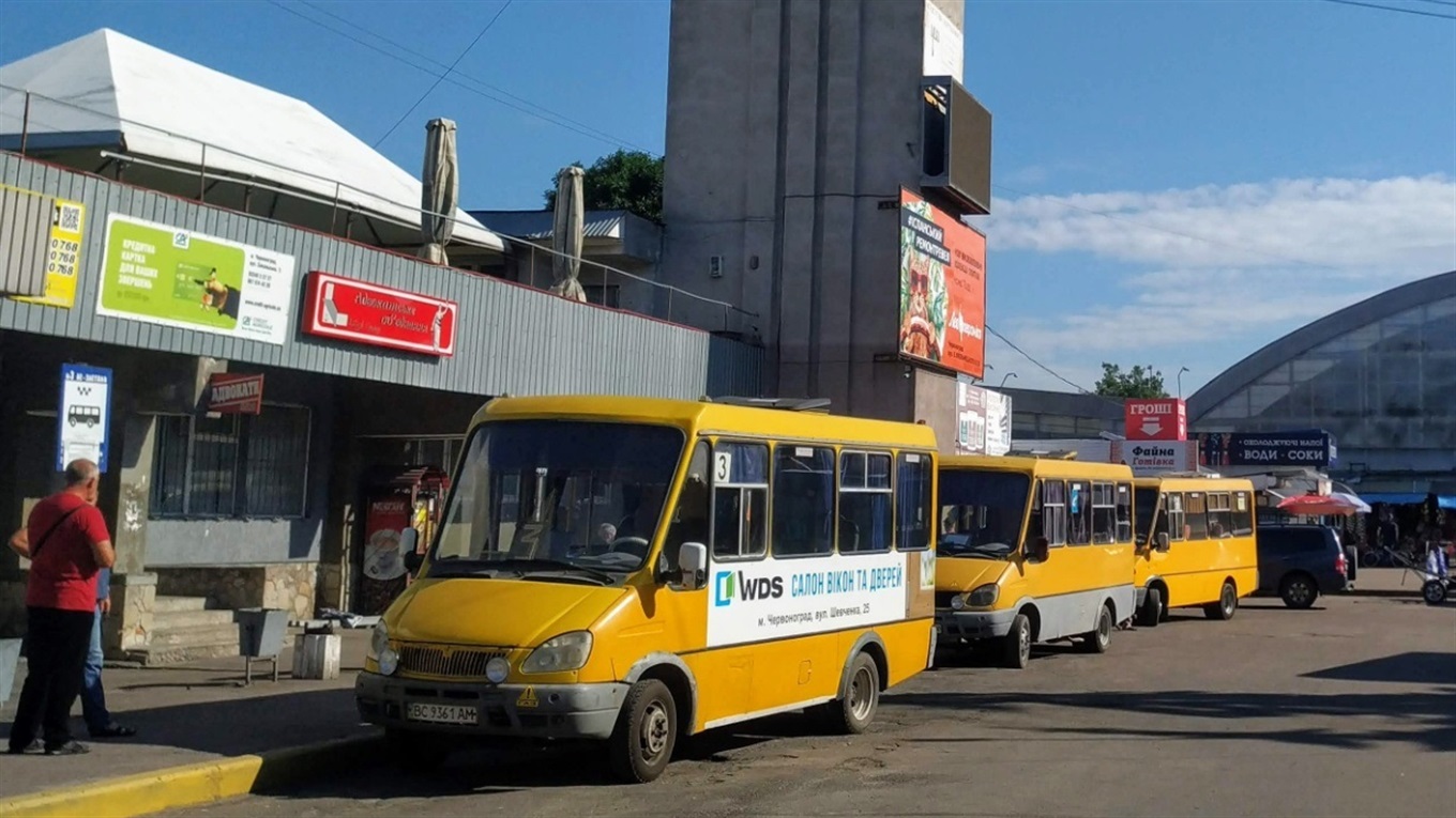 Маршрутки оминають Межиріччя. Представник громади звернувся до членів виконавчого комітету