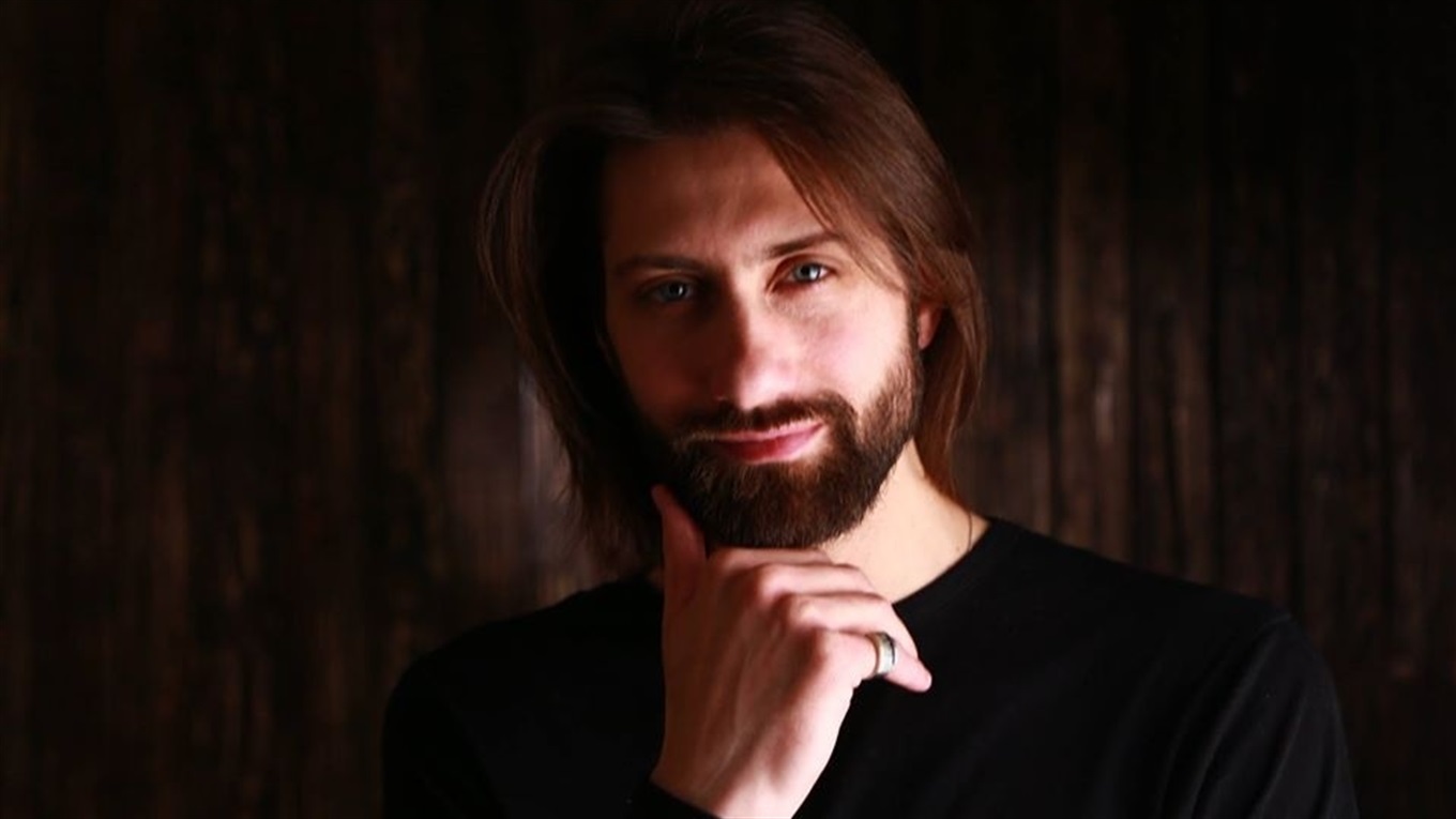Сергій Волосовець: від Діда Мороза в Білопільській школі – до столичних сцен і популярних фільмів