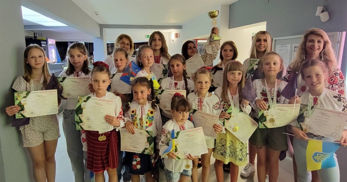 Талановиті жмеринчани привезли Кубок фестивалю з Болгарії та 17 золотих медалей