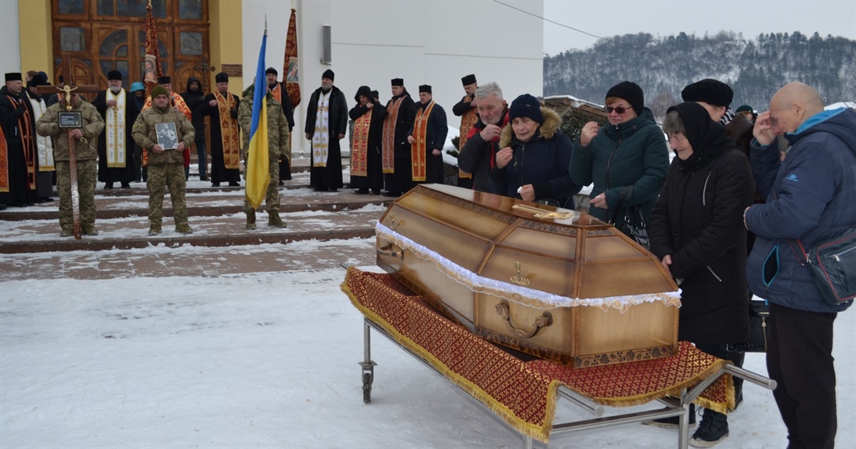 З бою – «на щиті»: Чортків зустрів загиблого свого сина Бондаренка Андрія