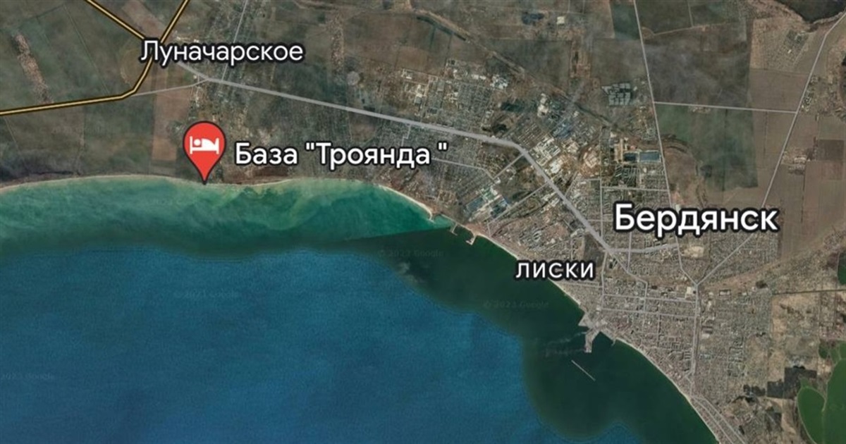 В селі Азовському під Бердянськом бавовна по можливому місцю дислокації окупантів