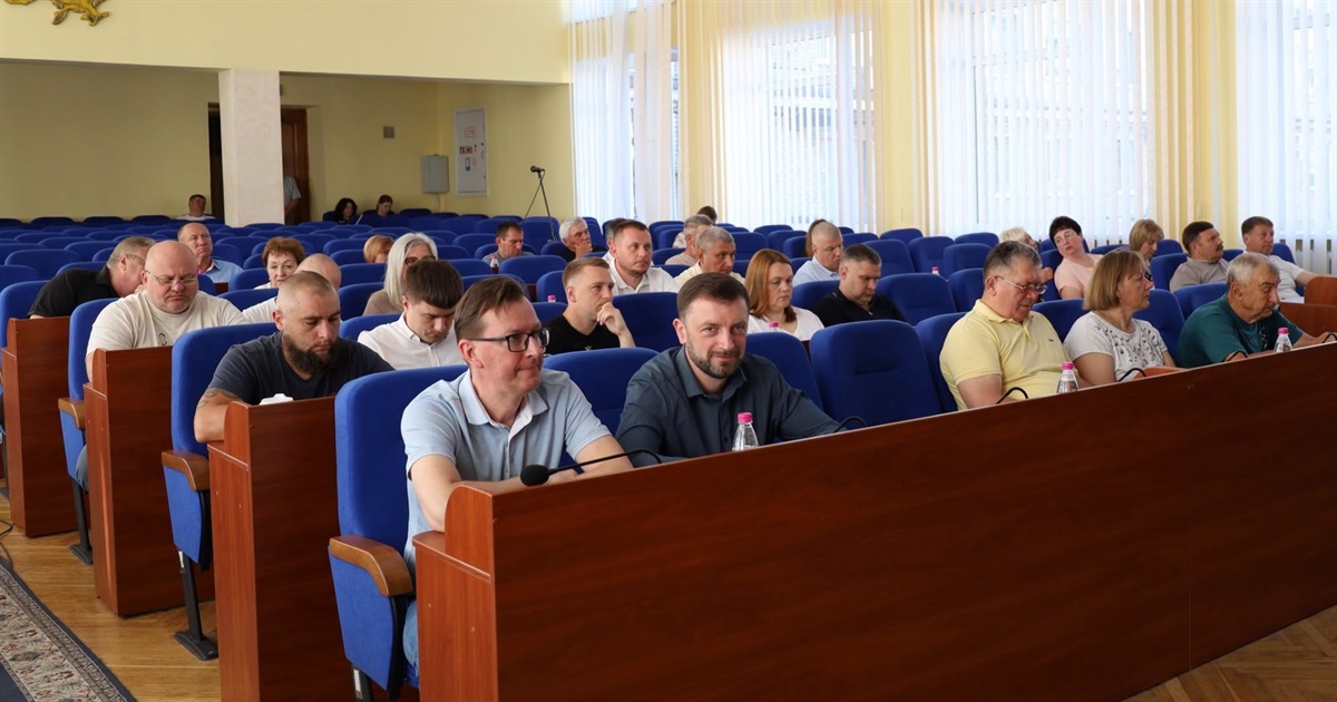 У Звягелі оновили ставки земельного податку та орендної плати, ухвалили рішення щодо освіти та соцзахисту